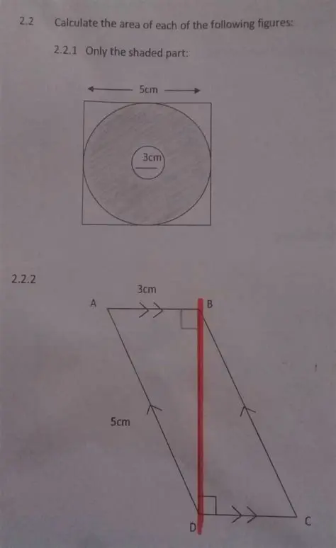 Calculating the Area of the Wreath