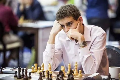 Daniel Naroditsky: Ang Matalinong Boses ng Chess sa Bagong Henerasyon