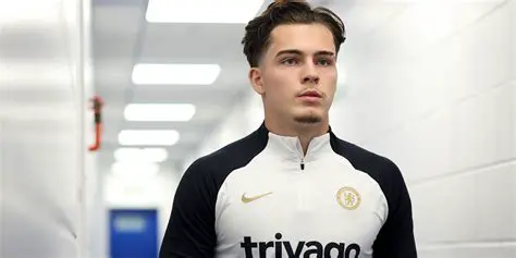 Leo Castledine: The Rising Star in Chelsea's Midfield – A Deep Dive