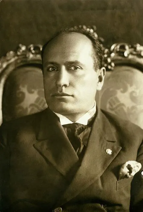 The Installation of Mussolini